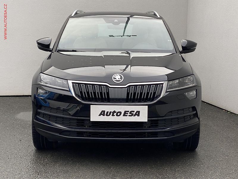 Škoda Karoq (2018) 2.0TDi 4x4, ČR, Style, DSG - fotka 2 z 23