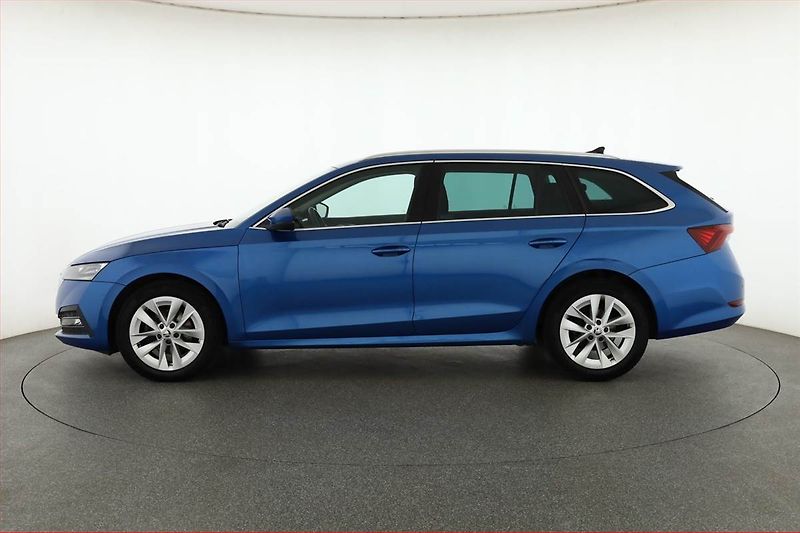 Škoda Octavia (2021) Style 2.0 TDI, ČR,1.maj - fotka 3 z 17