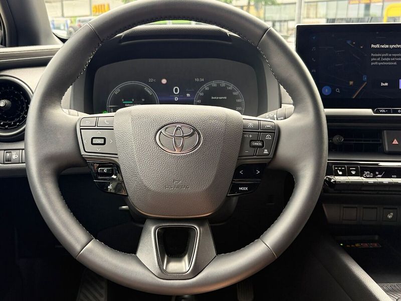 Toyota C-HR 1.8 Style - fotka 9 z 21