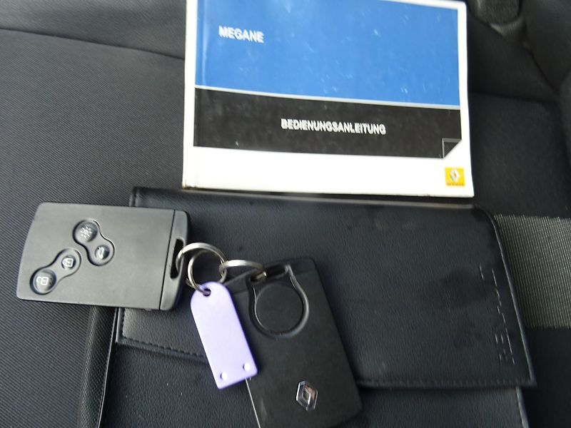 Renault Mégane (2011) 1.9DCi,96kW,S.kn,tažne,navi - fotka 10 z 23