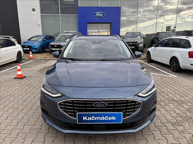 Ford Focus 1,0 EcoBoost 114kW Titanium - fotka 8 z 32
