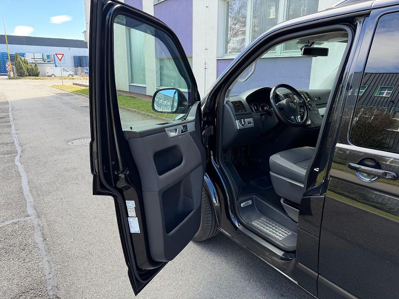 Volkswagen Multivan 2,0 TDi DPH  /103 kW/edice Cup - fotka 8 z 32