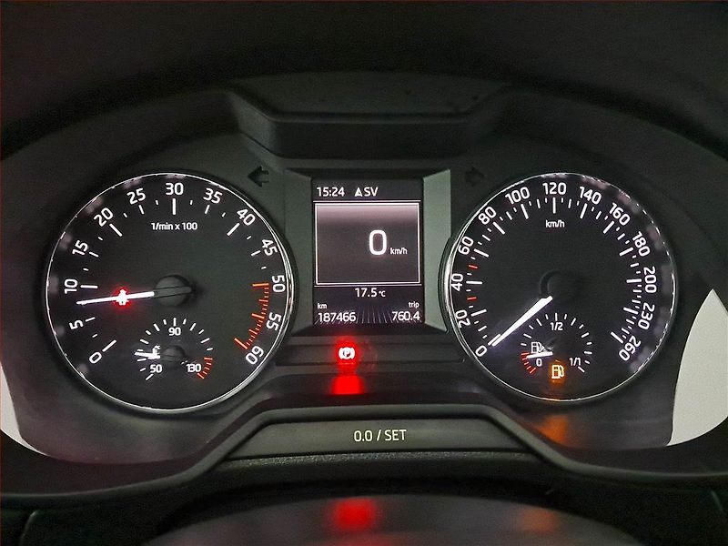 Škoda Octavia (2014) Greenline 1.6 TDI, Navi - fotka 11 z 16