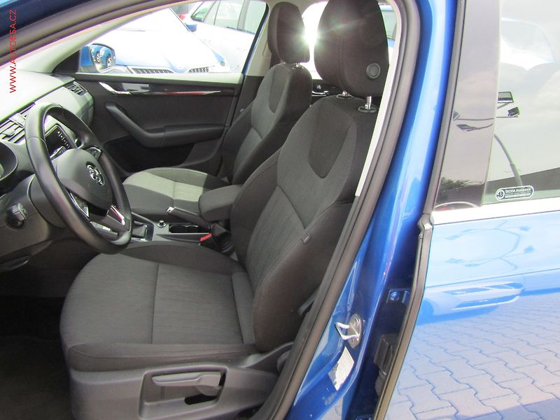 Škoda Octavia (2017) 2.0 TDi 4x4, servis.kniha - fotka 9 z 18