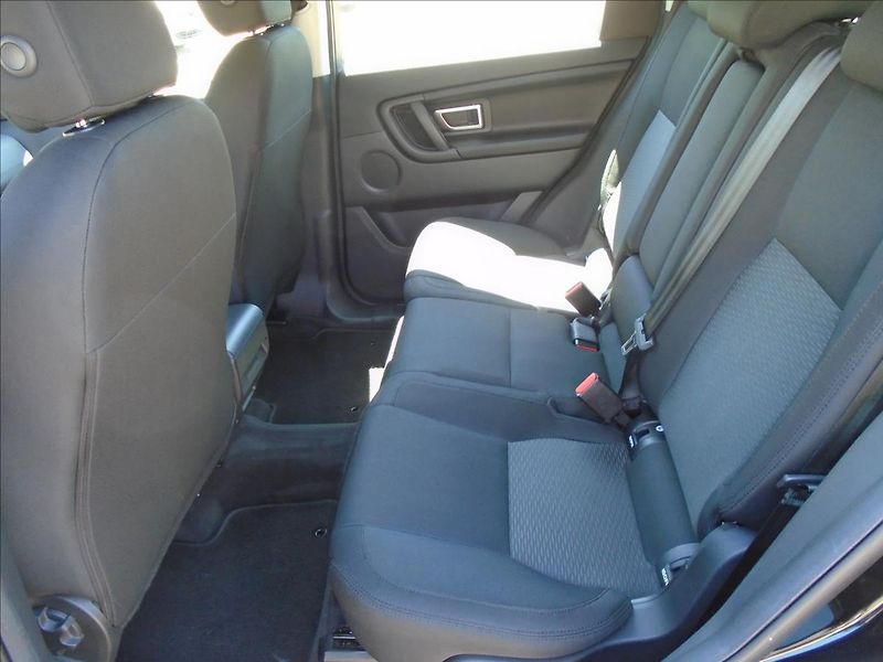 Land Rover Discovery 2,0   4X4 - fotka 13 z 29