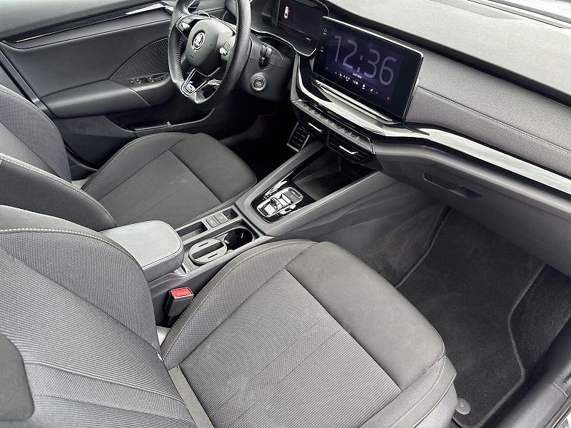 Škoda Octavia (2023) 1.5 TSI M-HEV DSG Sportline - fotka 9 z 35