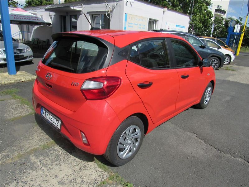 Hyundai i10 1,0 MPi 49kW - fotka 6 z 28