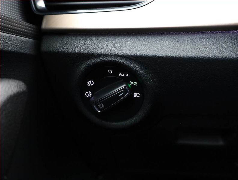 Škoda Scala (2019) Style 1.6 TDI, Serv.kniha - fotka 15 z 18