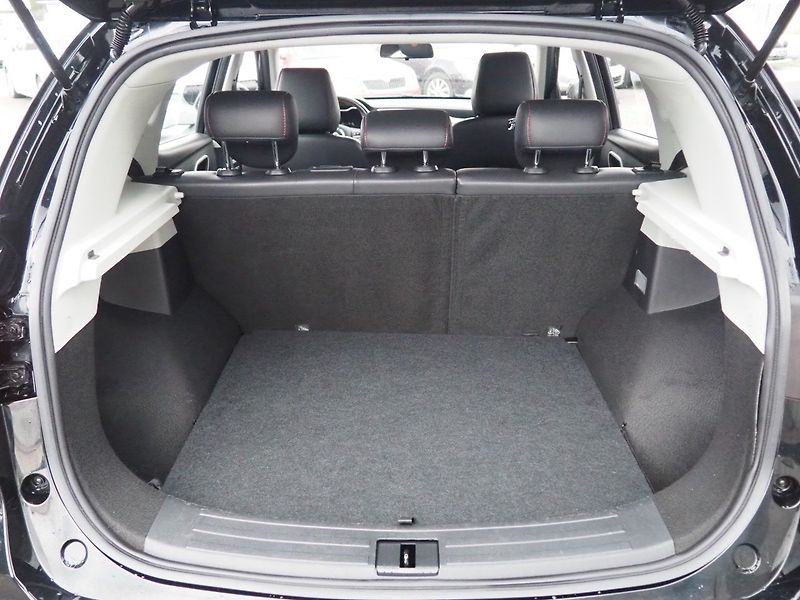 MG ZS (2023) ICE 1.0T-GDI, Luxury, AT - fotka 14 z 38