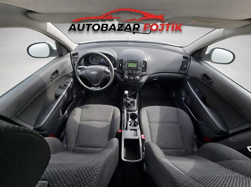 Hyundai i30 (2010) 1.4 CVVT 80KW klima - fotka 11 z 20