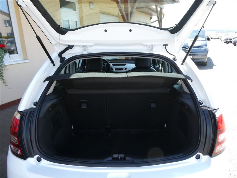 Citroën C3 1,2 i 60kW klima,závěs,2x kola - fotka 20 z 41