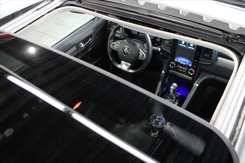 Renault Koleos dCi 4x4 X-Tronic Initiale Pari - fotka 14 z 35
