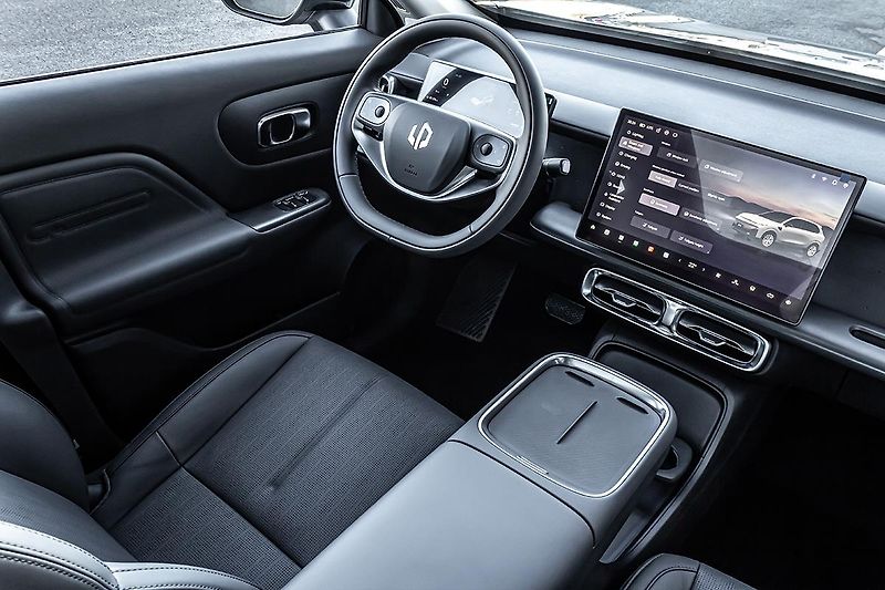 Leapmotor B10 (2026) 1,5 dojezd až 900km  DESIGN Hy - fotka 6 z 13