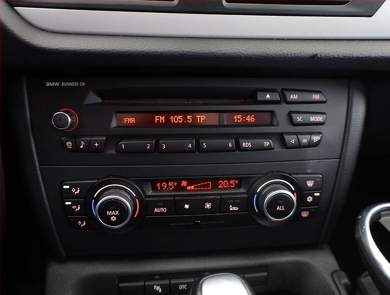 BMW X1 (2009) xDrive20d, 4X4, Automat - fotka 10 z 15