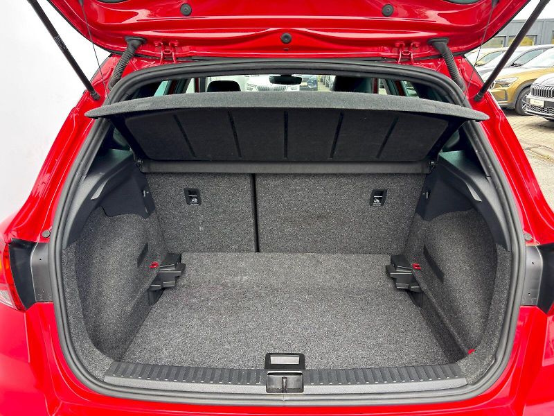 Seat Arona (2023) 1.0TSI 81kW FR ACC - fotka 32 z 35