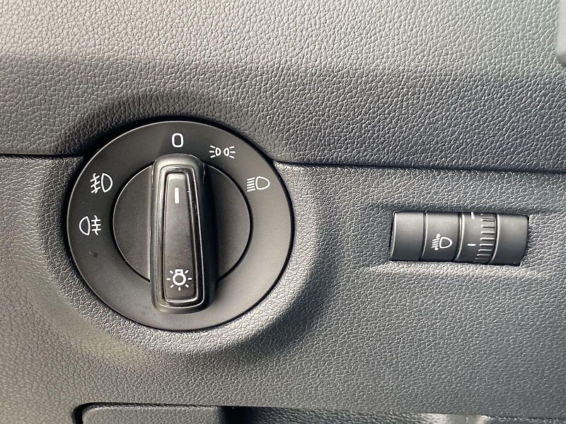 Škoda Octavia (2016) 2.0 TDI Elegance - fotka 17 z 31