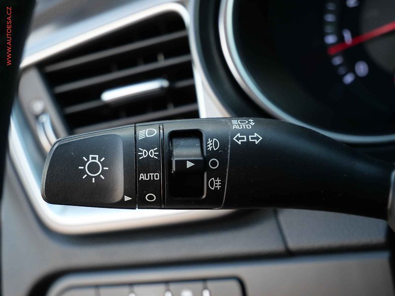 Kia Ceed (2021) 1.5 T-GDi, 1.maj,ČR, Spin - fotka 16 z 23