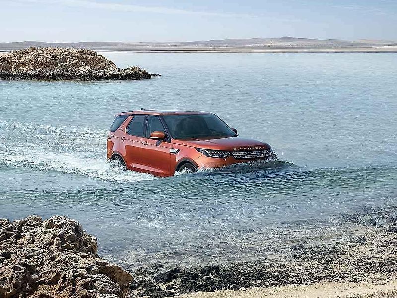 Land Rover Discovery.
