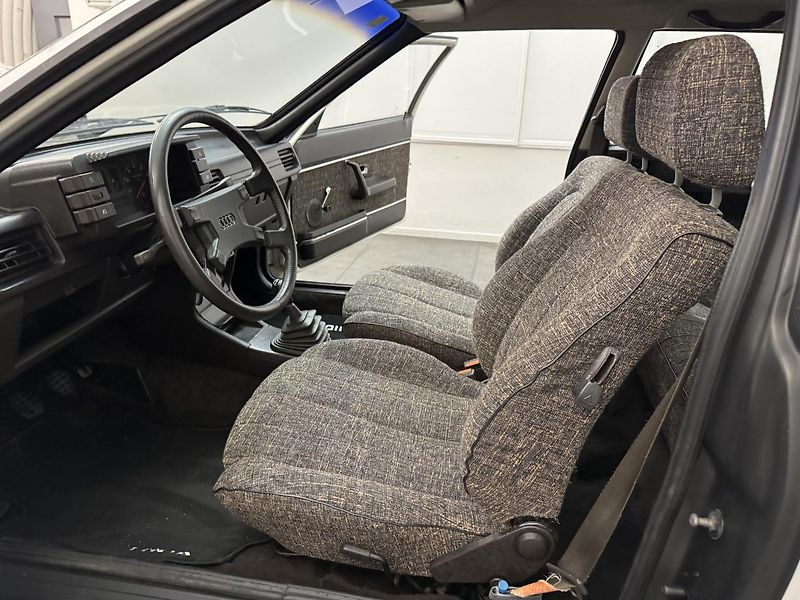 Audi Coupé (1983) GT 2.2i 1983 - fotka 11 z 35