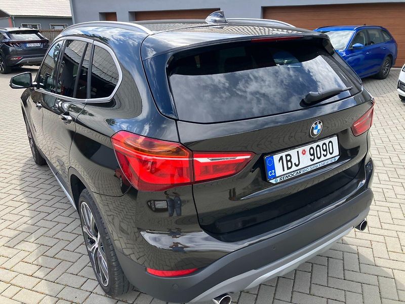 BMW X1 (2016) X-DRIVE 2.0d 140kW HEAD-UP,ČR - fotka 6 z 30