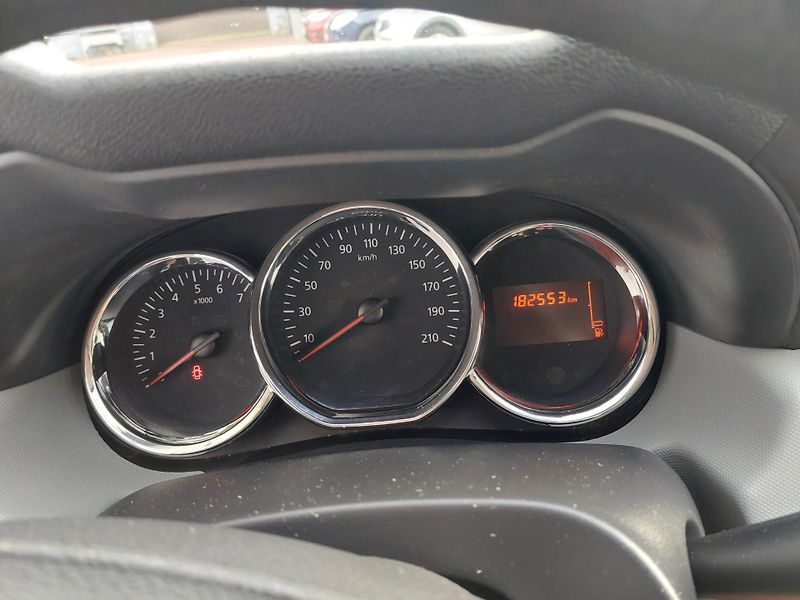 Dacia Duster (2014) 1.6i-16v originalní LPG - fotka 10 z 29