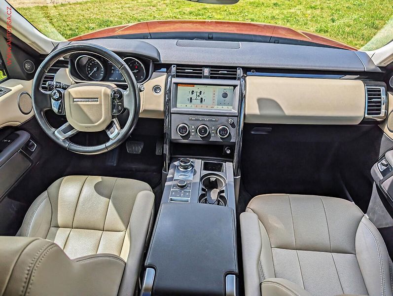 Land Rover Discovery (2019) 3.0 SD6 HSE, ČR, vzduch - fotka 12 z 20