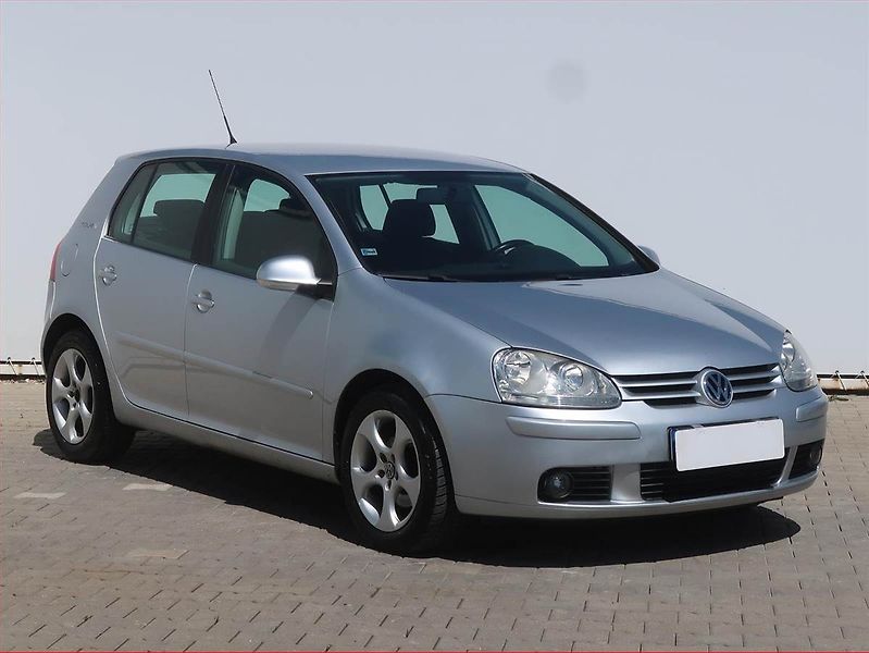 Volkswagen Golf (2007) 1.9 TDI, nová STK, rezervace - fotka 1 z 14