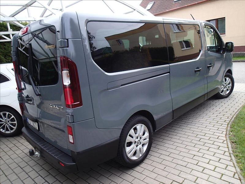 Renault Trafic 2,0 1.maj. ČR,DPH, 8míst - fotka 16 z 48