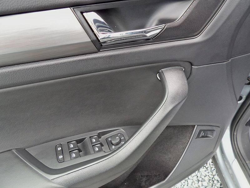 Škoda Kodiaq 1.4TSI 110kW 4x4 Tažné 360° - fotka 19 z 34
