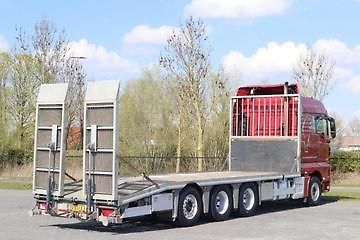 MAN TGX (2015) 33.560 8x4 transport strojů EU - fotka 5 z 21