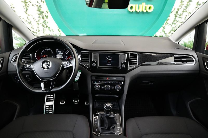 Volkswagen Golf Sportsvan - fotka 5 z 27