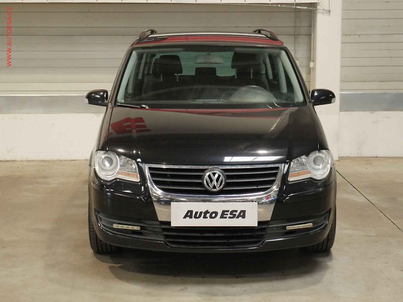 Volkswagen Touran (2007) 1.9TDI - fotka 2 z 15
