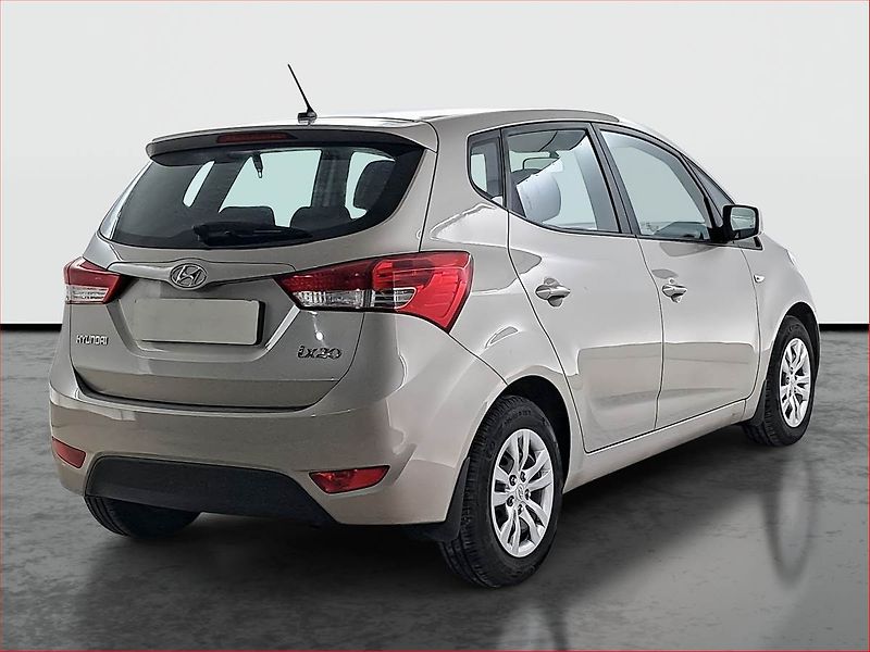 Hyundai ix20 (2018) 1.4 CVVT, Park. senzory - fotka 5 z 17
