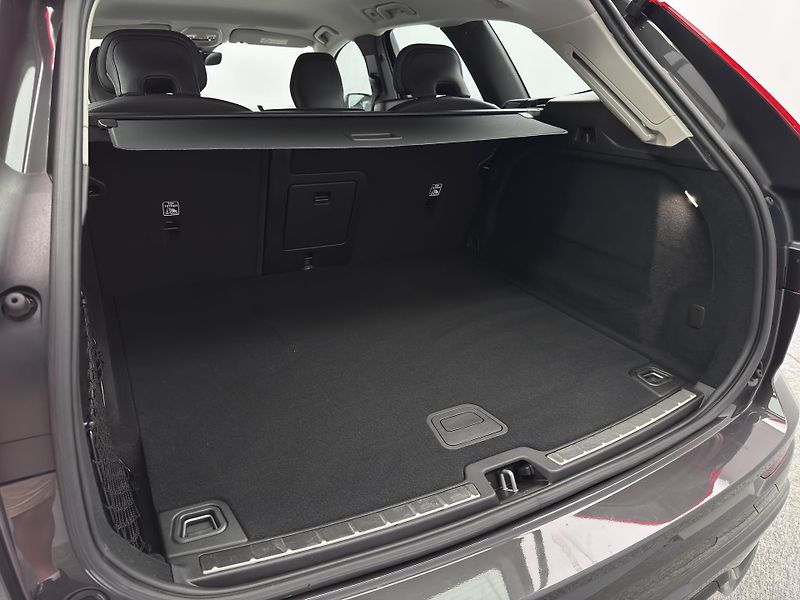 Volvo XC60 B5 AWD PLUS DARK CZ 1.maj - fotka 5 z 50