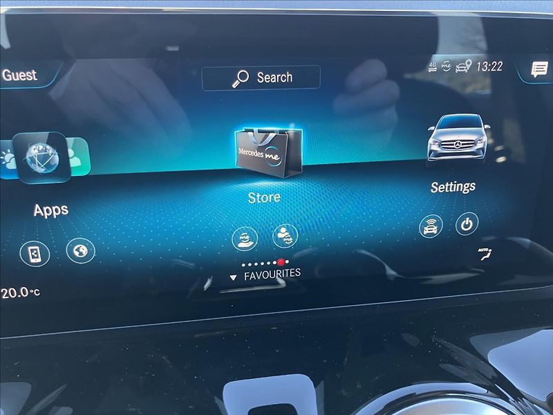 Mercedes-Benz Třídy B 1,3 Distronic Pano CarPlay - fotka 21 z 23