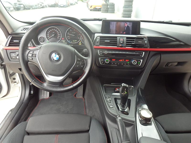 BMW Řada 3 320D 135 kW XENONY, NAVI, DVD - fotka 12 z 19
