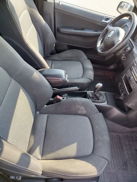 Škoda Fabia Combi 1.9TDi 74kW MAN5 - fotka 10 z 21