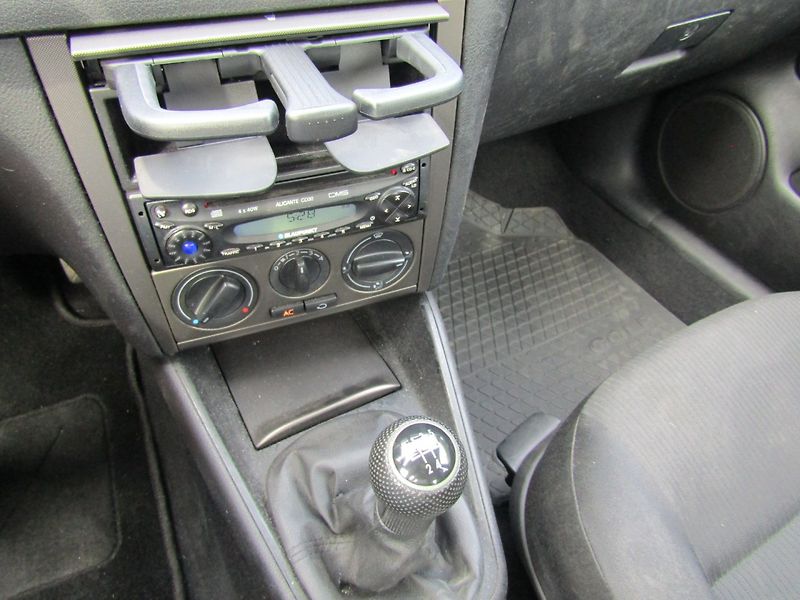 Volkswagen Bora (2000) 1.9 TDI 66kW  BEZ KOROZE - fotka 31 z 33