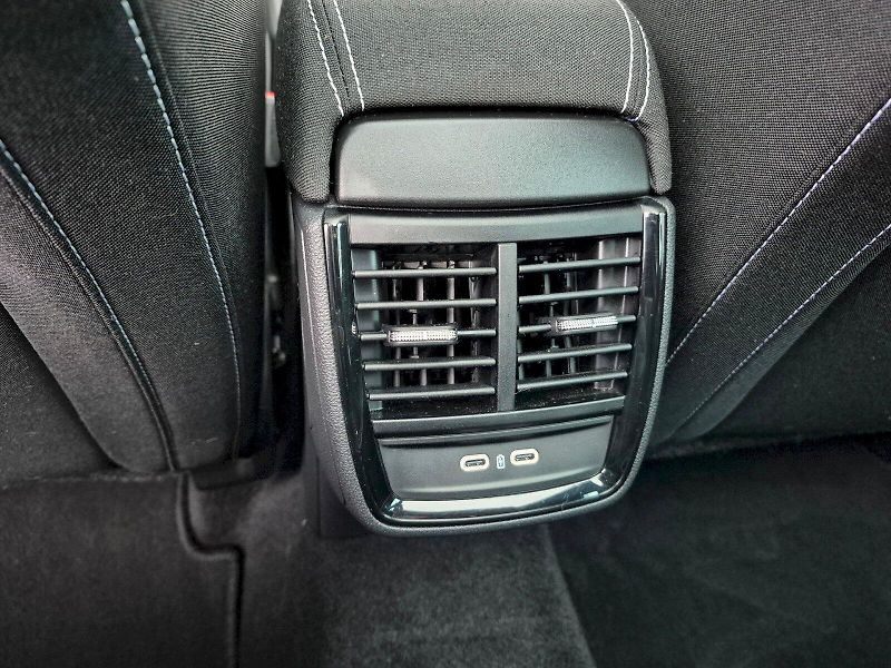 Škoda Kamiq (2024) Monte Carlo 1.0 TSI 85kW DSG - fotka 28 z 33