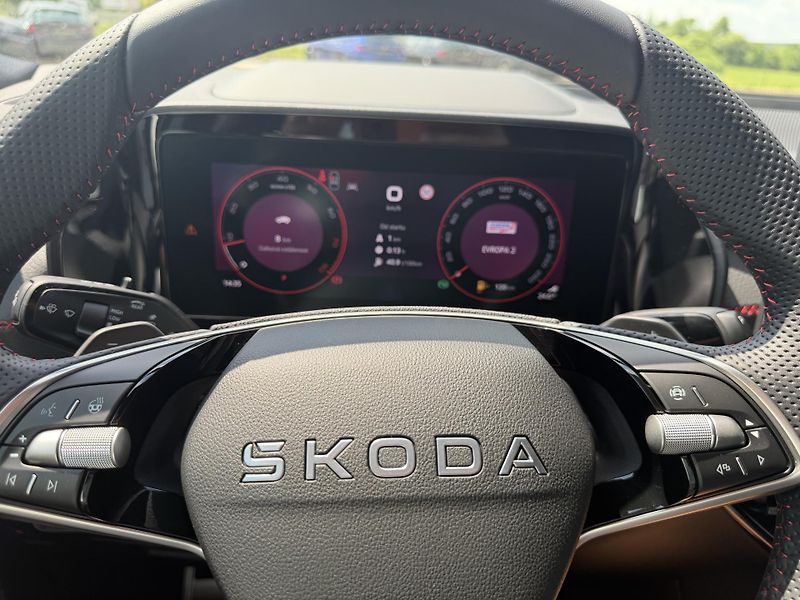 Škoda Kodiaq (2026) RS 2.0TSI 195kW 4X4 DCC NT TZ! - fotka 39 z 50