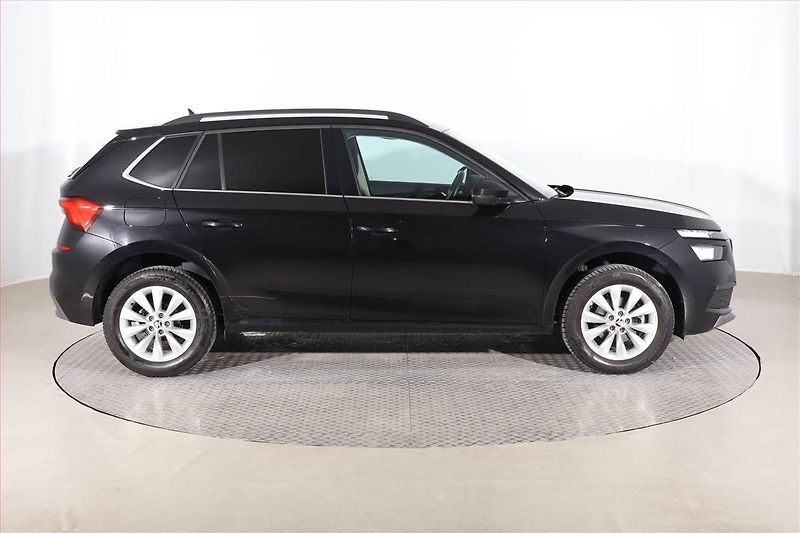 Škoda Kamiq (2021) 1.5 TSI - fotka 6 z 26