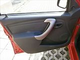 Dacia Sandero 1,2 i 55 KW - náhled 11