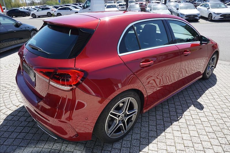 Mercedes-Benz Třídy A 1,3 A 180 - fotka 6 z 16
