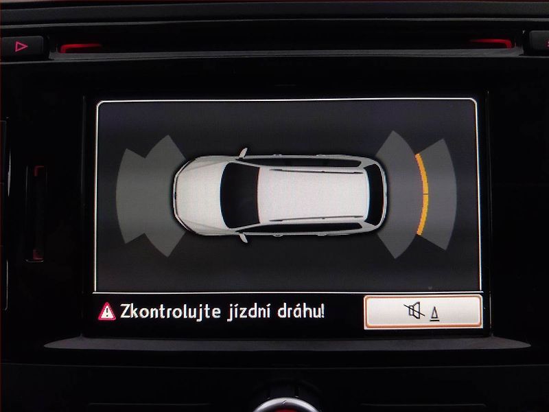 Volkswagen Passat (2014) 1.4 TSI, Navi, Tempomat - fotka 21 z 21