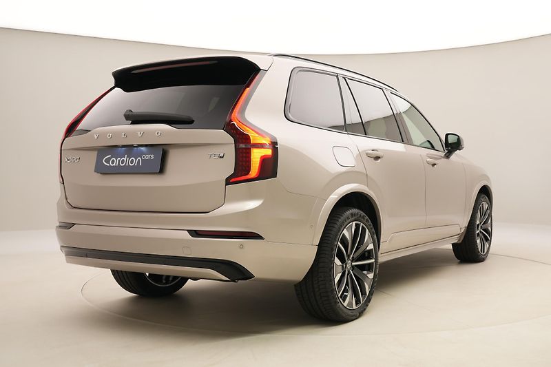 Volvo XC90 (2026) T8 AWD Plug-in DARK PLUS 7m - fotka 11 z 66