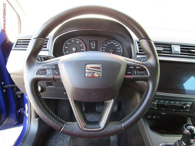 Seat Ibiza (2019) 1.0 TSi, FR, navi, LED - fotka 19 z 21