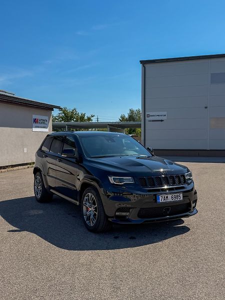 Jeep Grand Cherokee (2018) SRT 6.4 hemi V8 - fotka 7 z 20