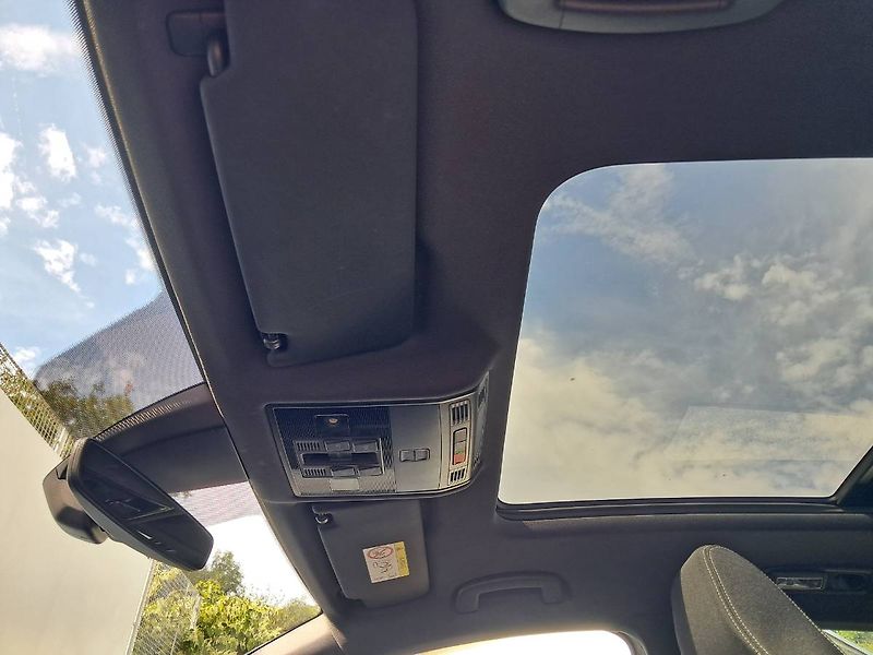 Škoda Karoq (2022) SPORTLINE Exclusive 1.5 TSI / - fotka 20 z 31