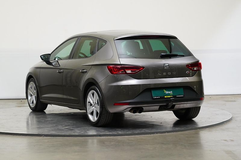 Seat Leon - fotka 7 z 32