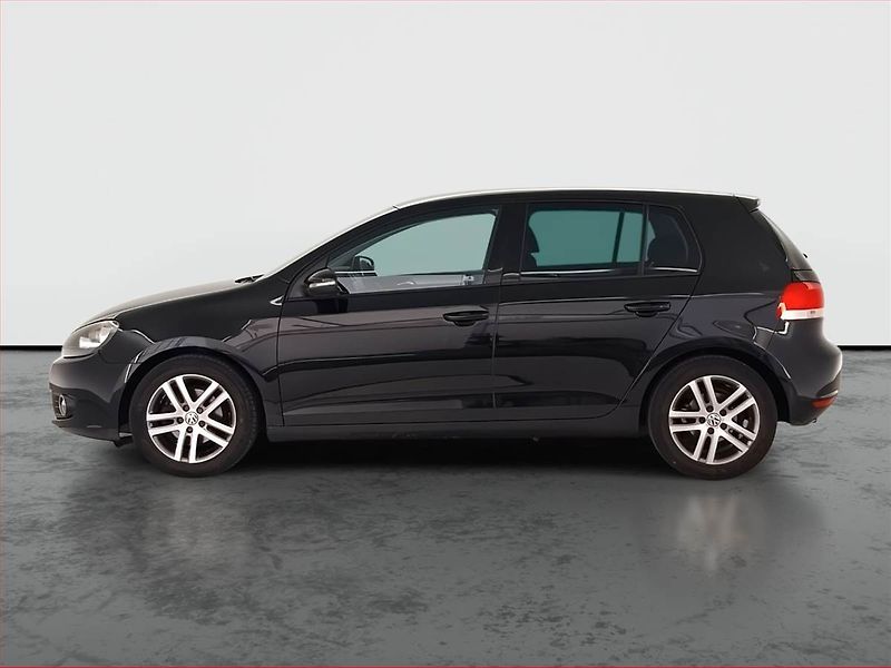 Volkswagen Golf (2010) Comfortline 1.2 TSI, ČR,1.maj - fotka 3 z 17